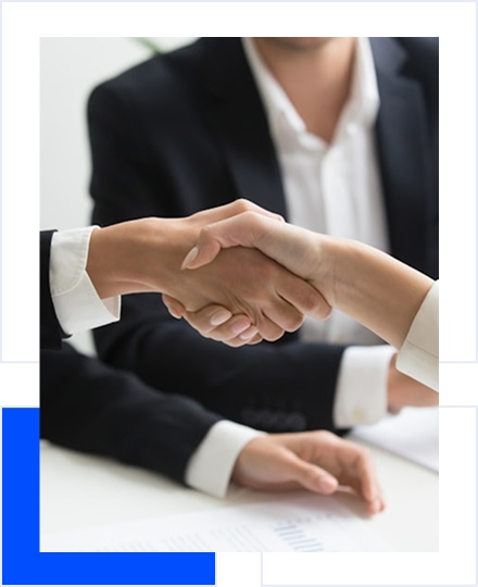 Grafika symbolizująca tworzenie sklepów internetowych